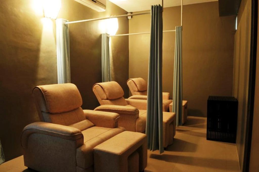 Posezení v ubytování L'Fisher Hotel Bacolod