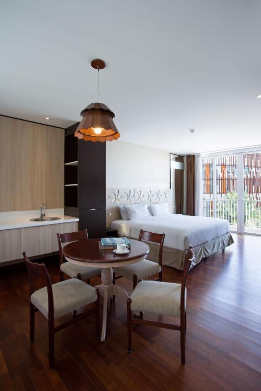 Amartahills Hotel and Resort - Junior Suite With Balcony