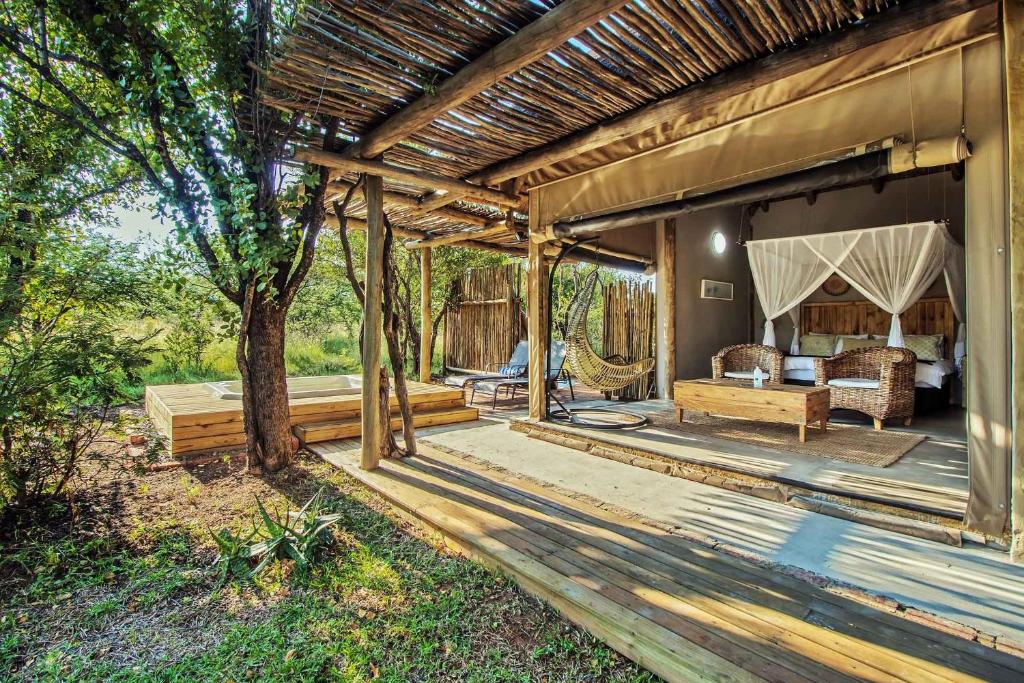 Zahrada ubytování LookOut Safari Lodge