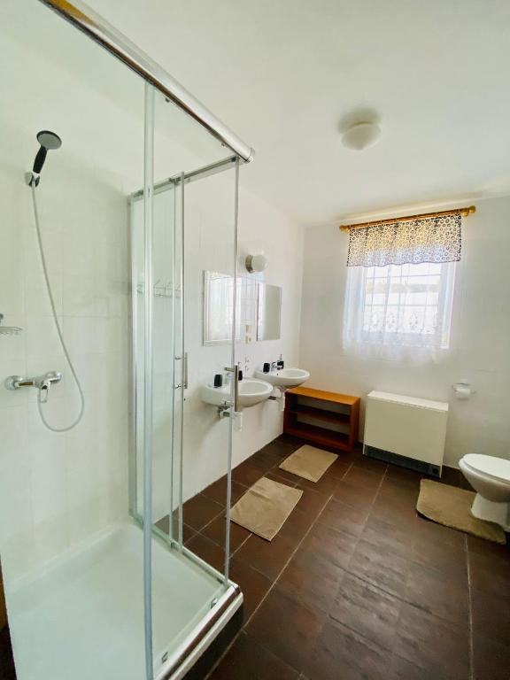 Koupelna v ubytování Apartmány na Horce