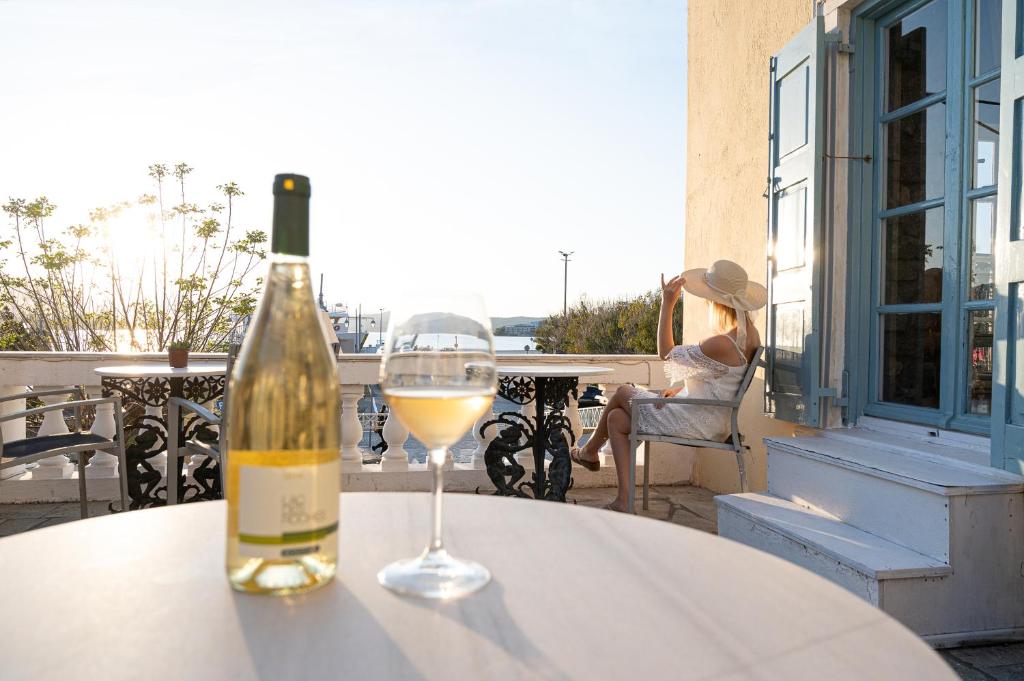 Dionysos Hotel italokat is kínál