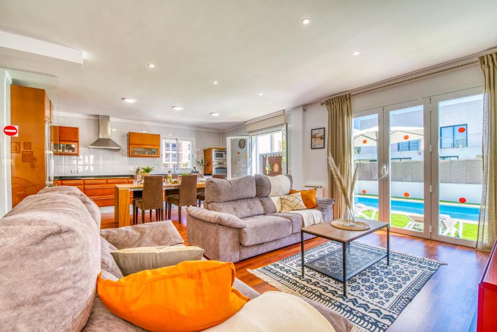 Posedenie v ubytovaní Villa Playa Esperanza, Pool Heizung, 7 Gäste