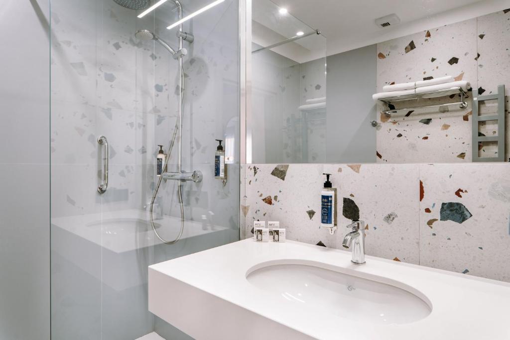 Hotel ETER - Resim 38