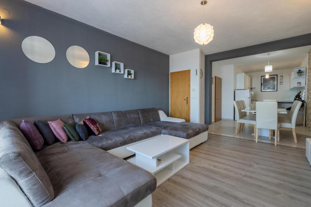 Posezení v ubytování Apartment Dany - Free Beach Parking