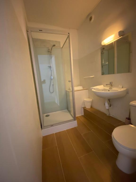 Hôtel Raphael Prado - Resim 7