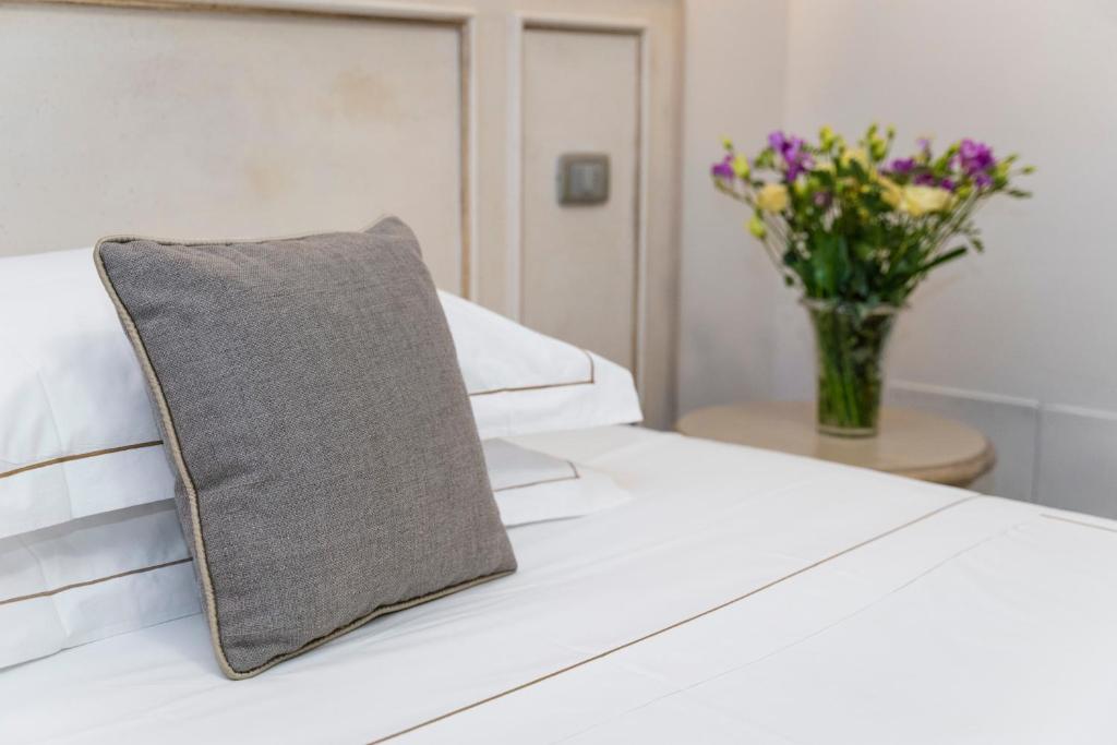 Hotel Art Atelier - Place of Charme - Resim 42