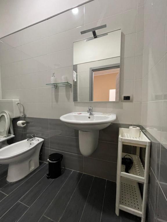 Kúpeľňa v ubytovaní Le Porte di Napoli - Rooms