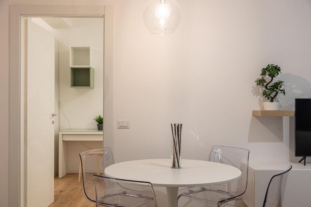 Televízia a/alebo spoločenská miestnosť v ubytovaní Province apartment-Rental in Rome