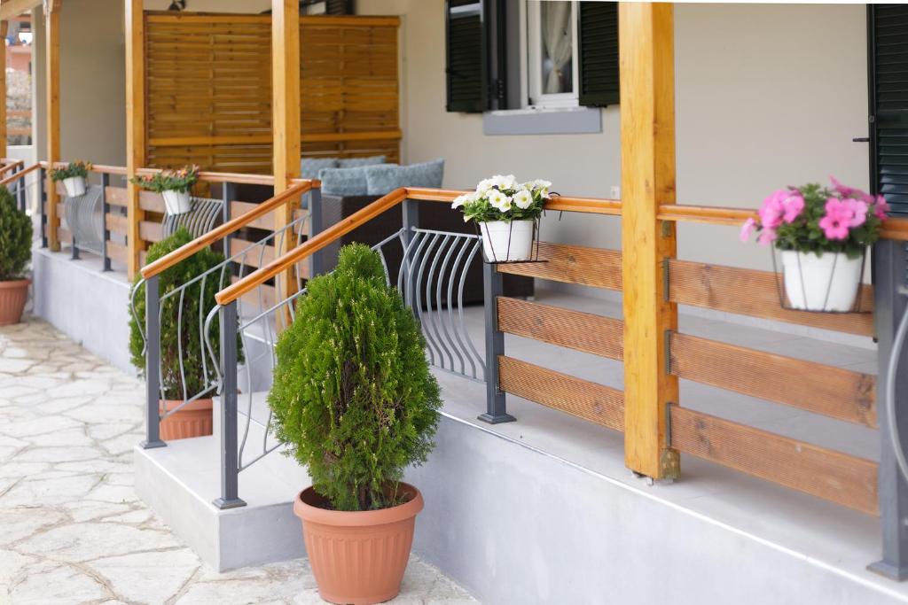 Fotografie z fotogalerie ubytování Planet Villas by Konnect - Shared BBQ & Garden v destinaci Ipsos
