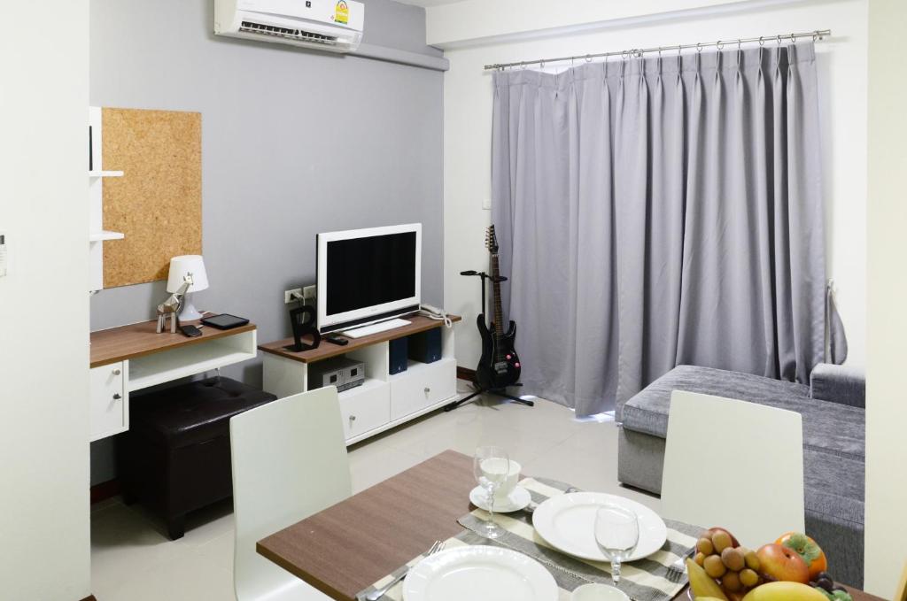 The September Salaya - Sala De Luxo (2 Adultos + 1 Criança)