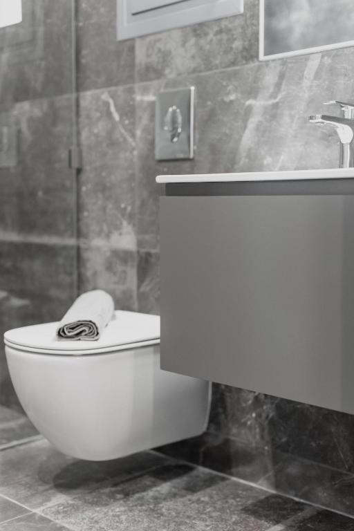 Palacio del Sol Luxury Apartments - 11