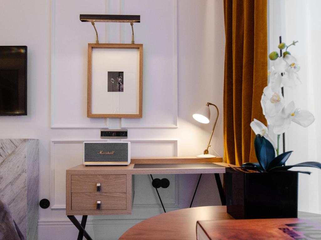 Browns Avenue Hotel - 18