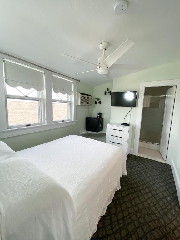 By The Sea Guests Bed & Breakfast and Suites - 双人间 - 带一张双人床 - 306