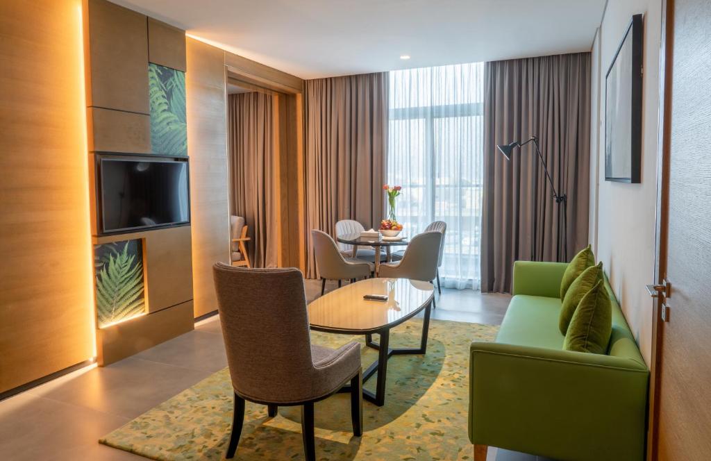 Al Khoory Courtyard Hotel - Resim 43