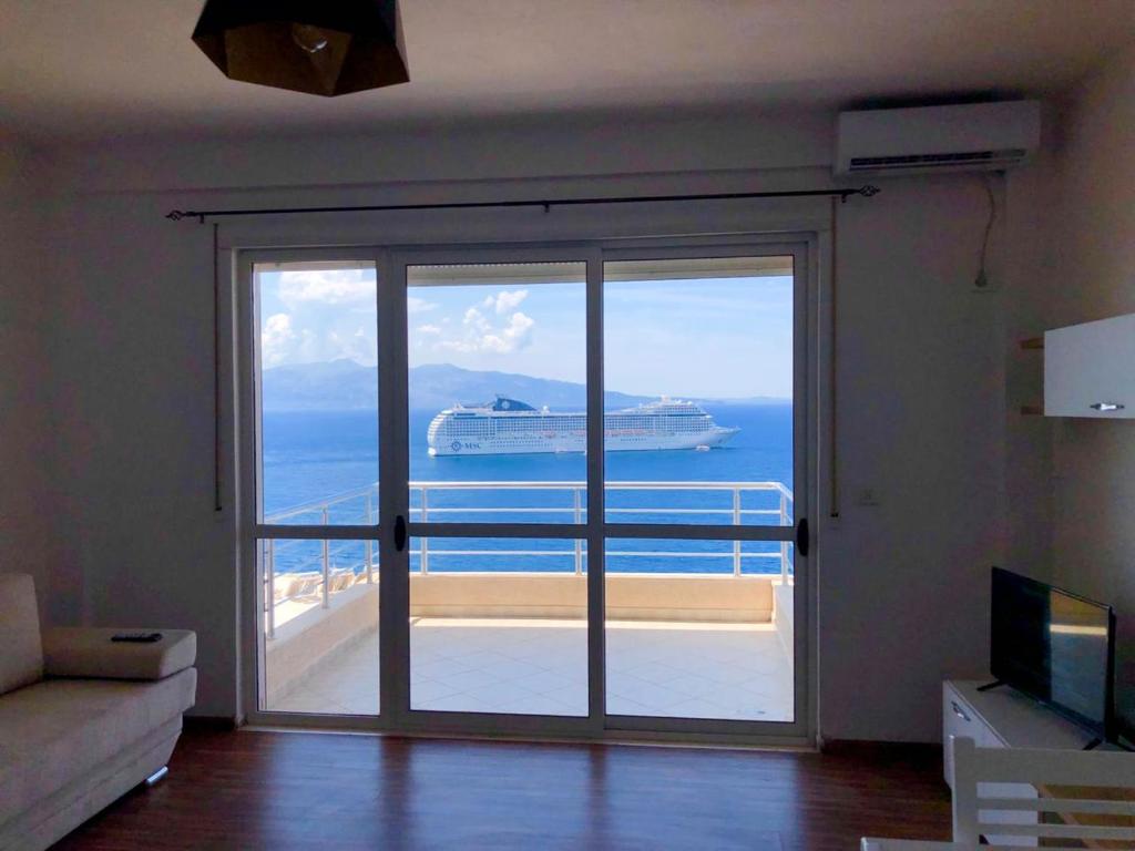 One bedroom appartement at Sarande 10 m away from the beach with sea view and terrace - Image 9