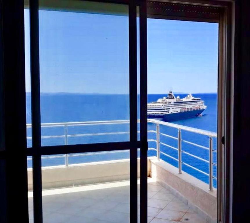 One bedroom appartement at Sarande 10 m away from the beach with sea view and terrace - Image 15