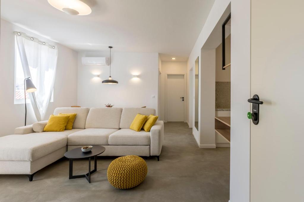 Posedenie v ubytovaní PORTO SERENO apartments
