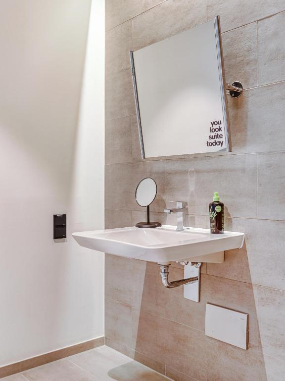 Limehome Berlin Müllerstraße - Digital Access - Resim 18