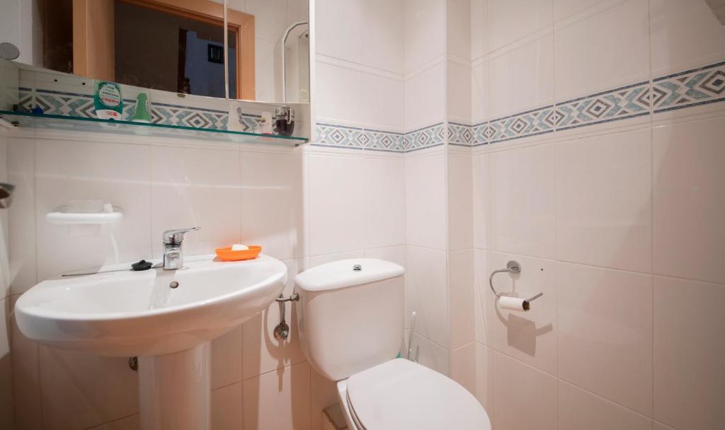 Fotografia z galérie ubytovania TarracoHomes, TH151 Casa Familiar con Terraza y Piscina en Tamarit v destinácii Tarragona