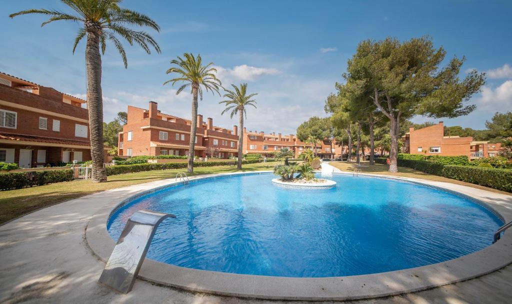 Fotografia z galérie ubytovania TarracoHomes, TH151 Casa Familiar con Terraza y Piscina en Tamarit v destinácii Tarragona