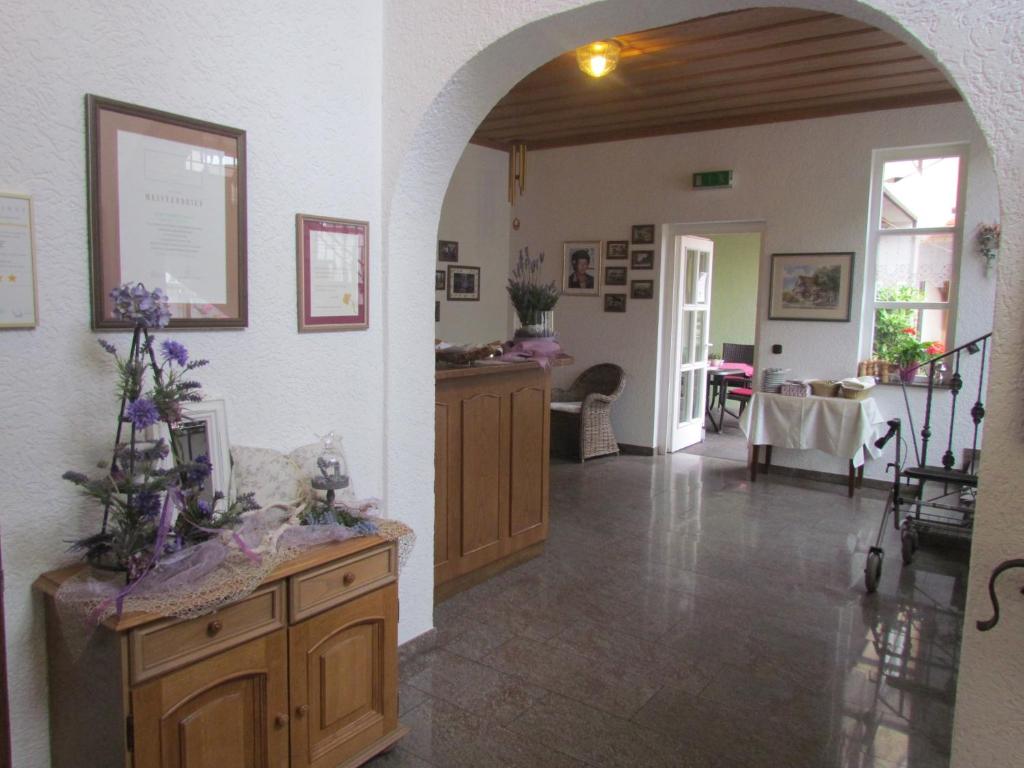 Fotografie z fotogalerie ubytování Hotel Zum Erker v destinaci Trebur
