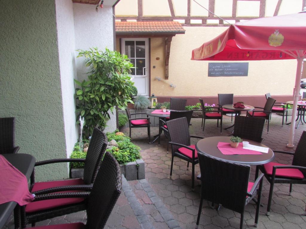 Restaurace v ubytování Hotel Zum Erker