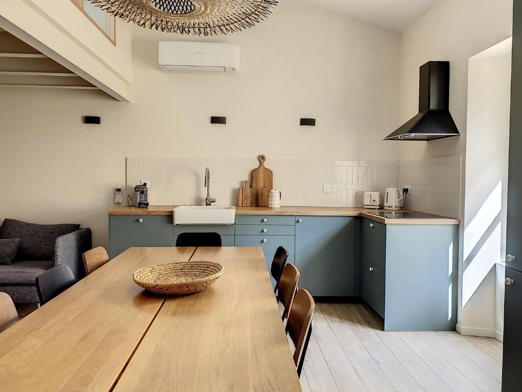 Posezení v ubytování Maison Luxe 4 chambres - Patio - Climatisation - 10 minutes à pied du Pont d'Avignon