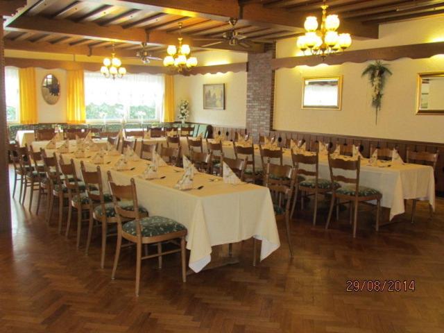 Restaurace v ubytování Hotel Zum Erker
