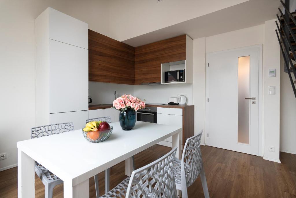 Prague Tales Boutique Residence by Dwellfort - Resim 27