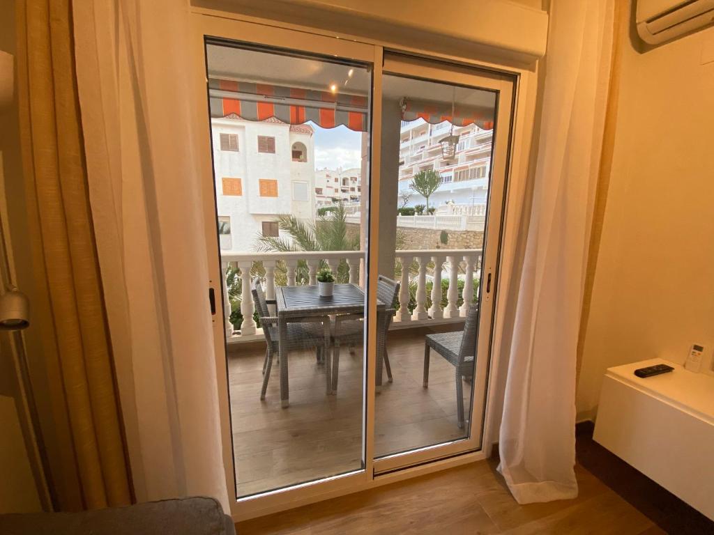 A balcony or terrace at Arenales Sol y Playa Galatea I