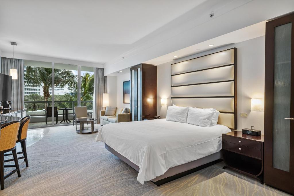 Gallery image of Junior Suite 2 at Sorrento Residences- Miami Beach home in Miami Beach