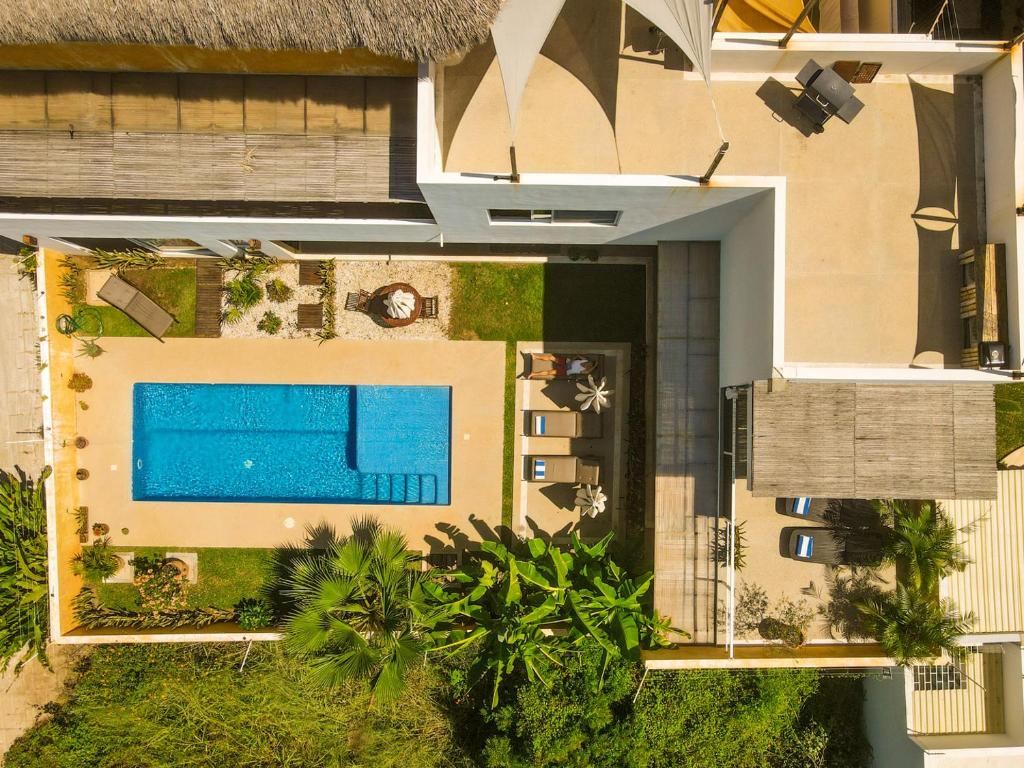 Bazén v ubytování Villa Bonobo - Coliving nebo v jeho okolí
