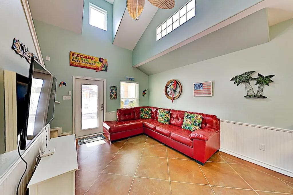 Parrots Hideaway townhouse