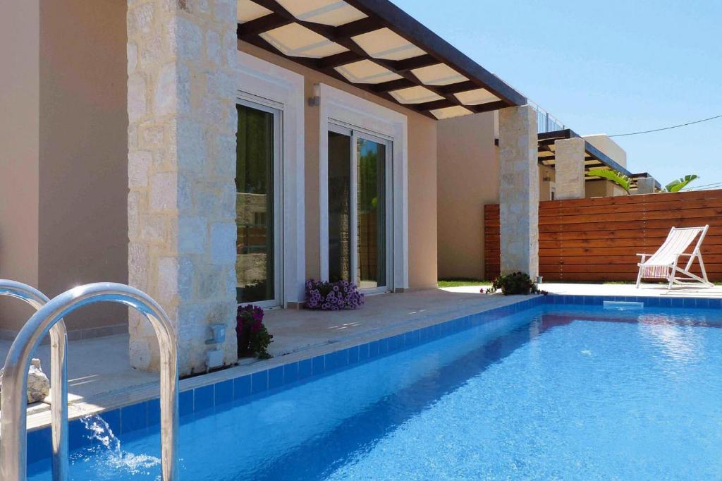 Bazén v ubytování Villa in Nopigia with private pool nebo v jeho okolí