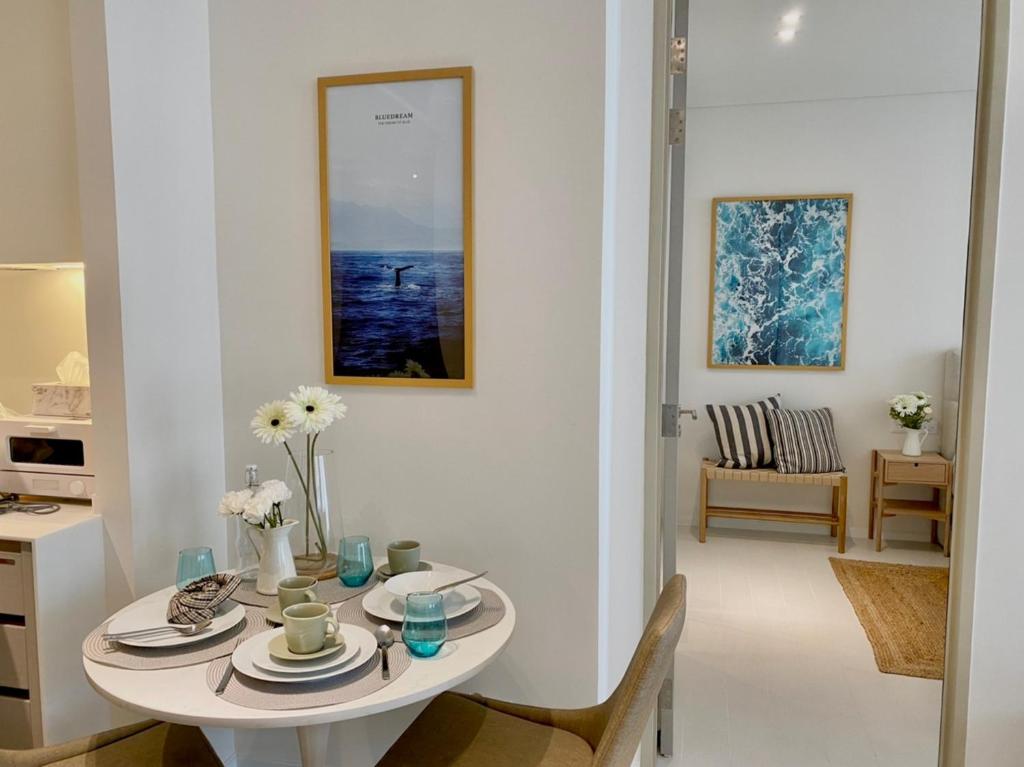 Fotografie z fotogalerie ubytování Seaview 2 BR Beach front Vacation HuaHin v destinaci Hua Hin