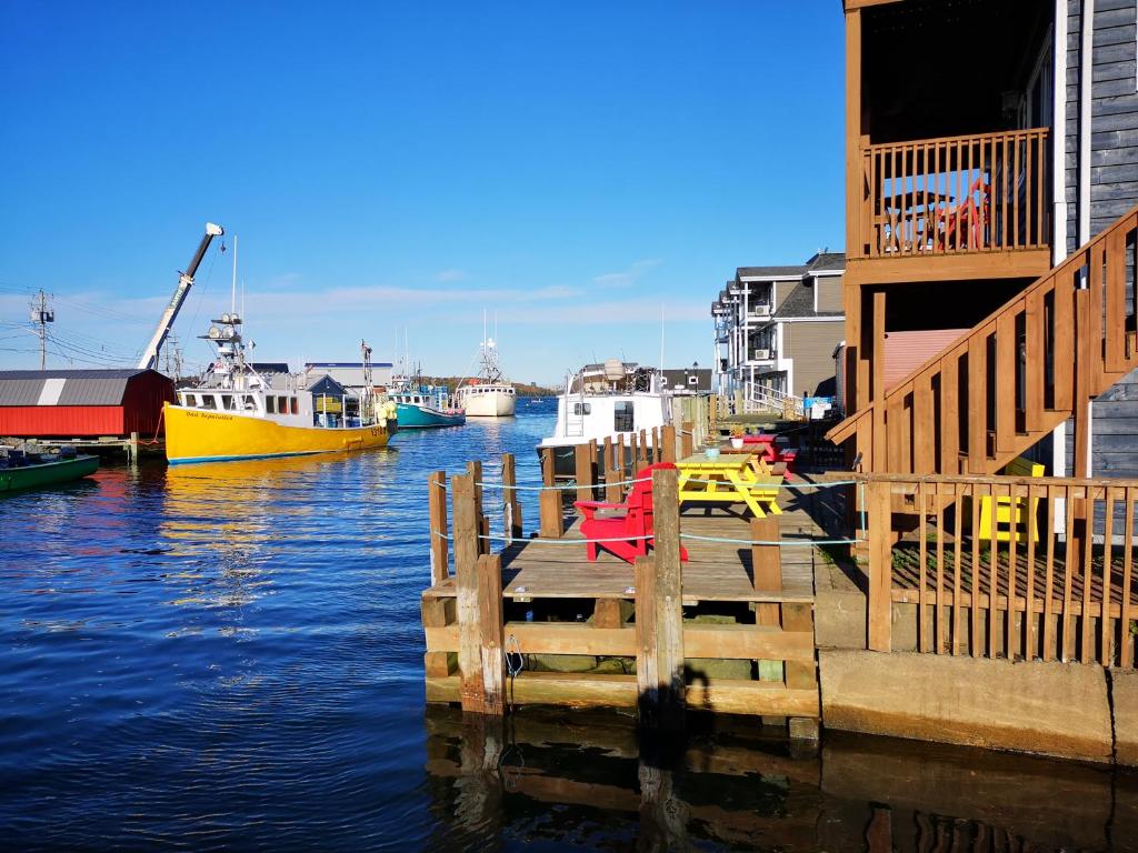 The Inn at Fisherman's cove - Resim 18