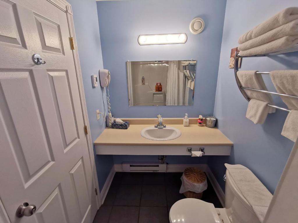 The Inn at Fisherman's cove - Resim 45