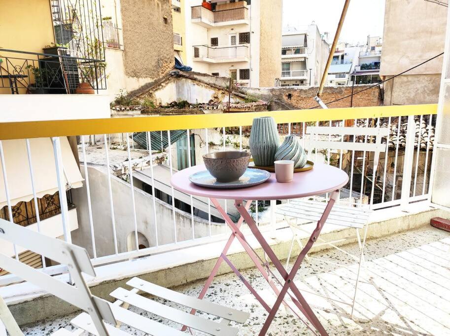 Balkón nebo terasa v ubytování As ✓Two bedroom apartment in thissio