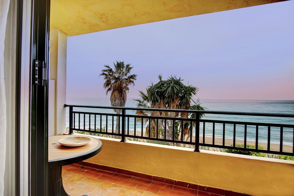 balcone con vista sull'oceano di Helena's Dream Home, Glyfada Corfu no7 a Glifada (Glyfada)