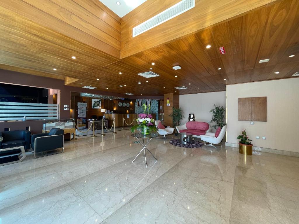Posezení v ubytování Al Mansour Plaza Hotel