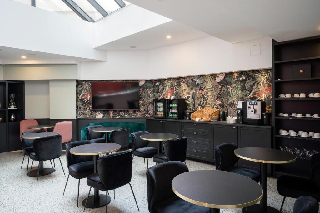 Hôtel 31 - Paris Tour Eiffel - Resim 3