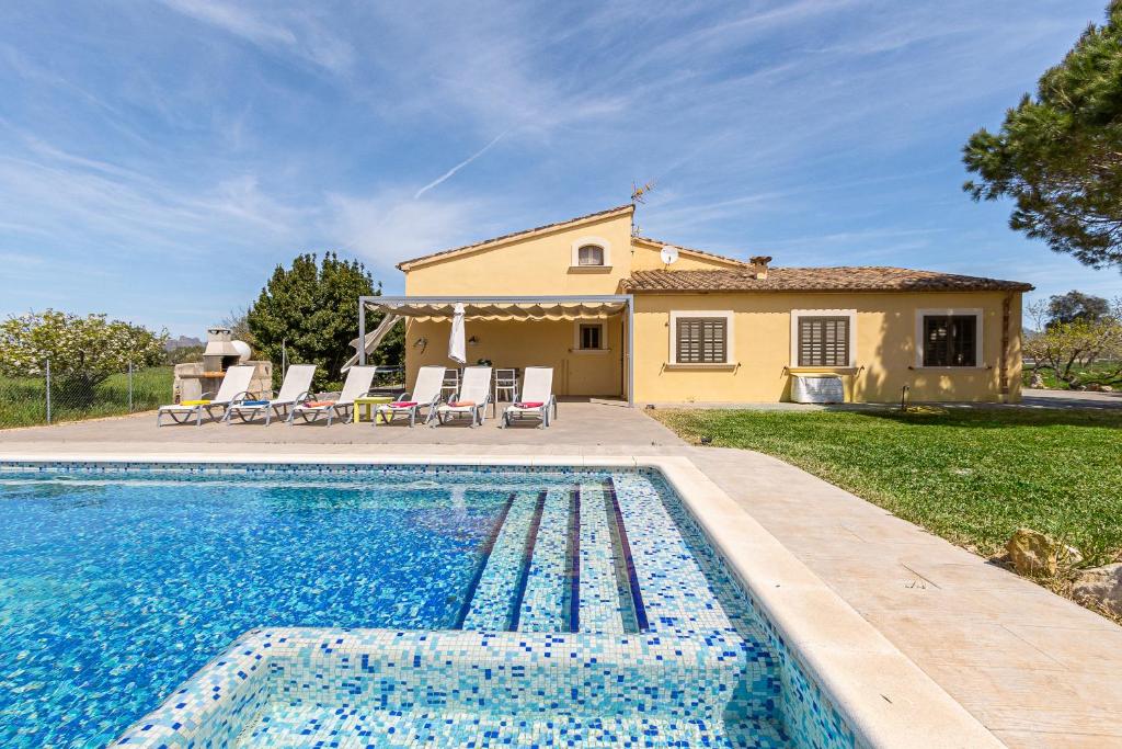 Villa Can Paxaco By homevillas360, Alcudia – Precios ...