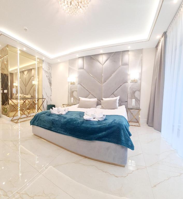 Adonis Beach - Studio Apartment