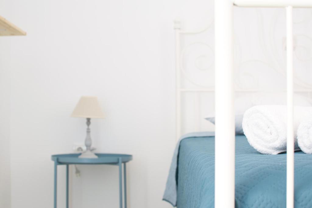 Postel nebo postele na pokoji v ubytování CHAMBRE BLANCHE