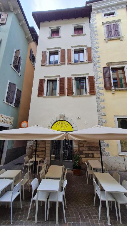 Budynek, w którym mieści się apartament