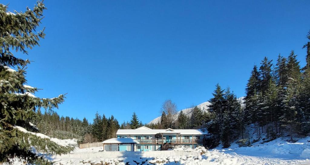 Ridgeview Motor Inn v zimě