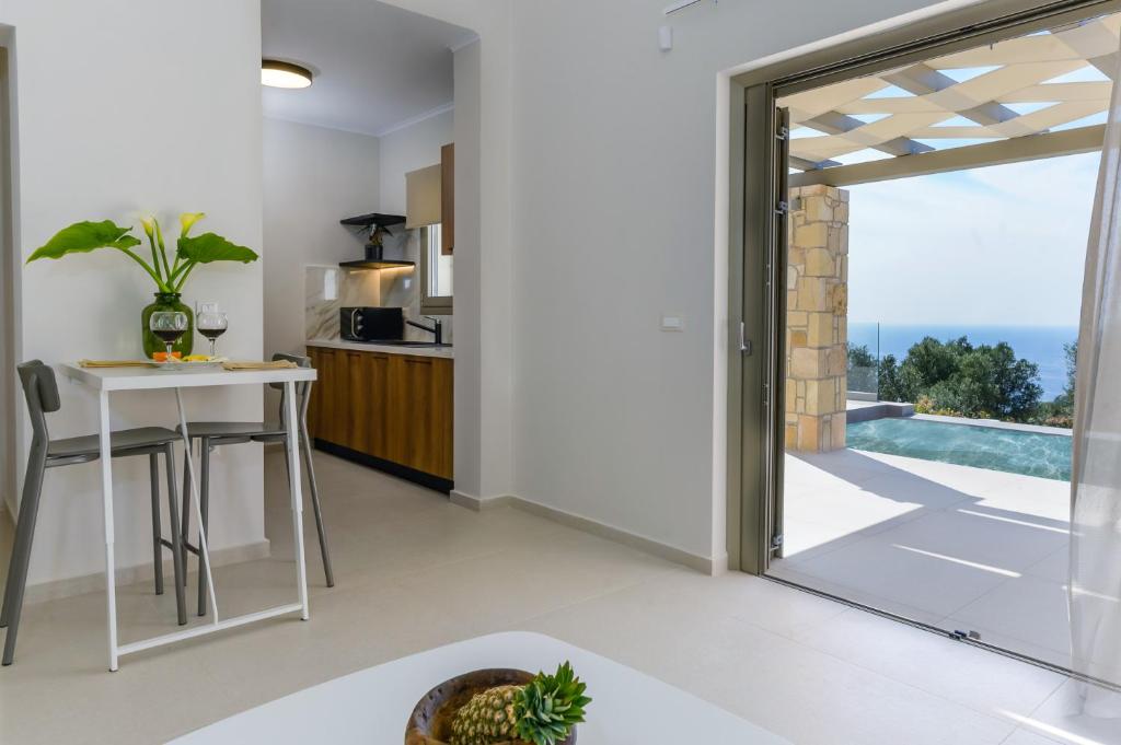 Zdjęcie z galerii obiektu Charis - Zeus Blue Villas, Kefalonia w mieście Spartia