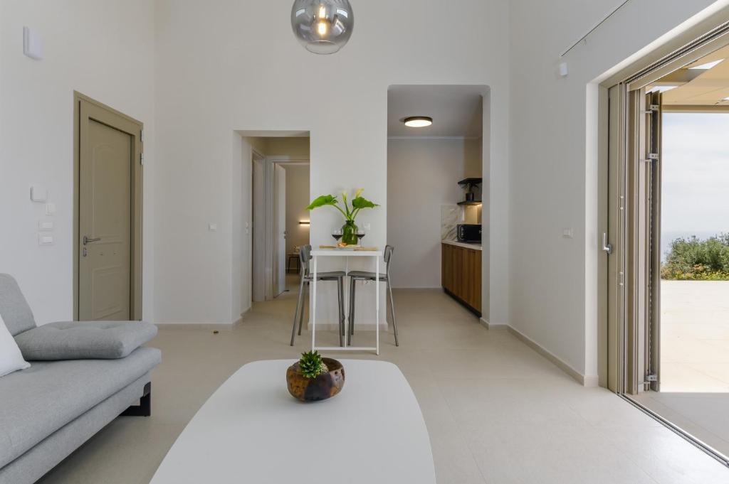 Zdjęcie z galerii obiektu Charis - Zeus Blue Villas, Kefalonia w mieście Spartia