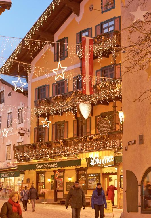 Hostia v ubytovaní Hotel Lebzelter