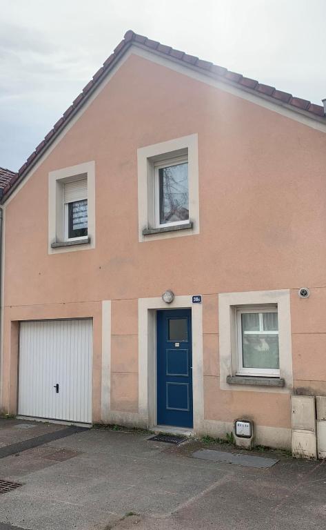 La maison de ville - 4 chambres, 2 sdb, terrasse et garage - 90m2 - Casa De Cuatro Dormitorios